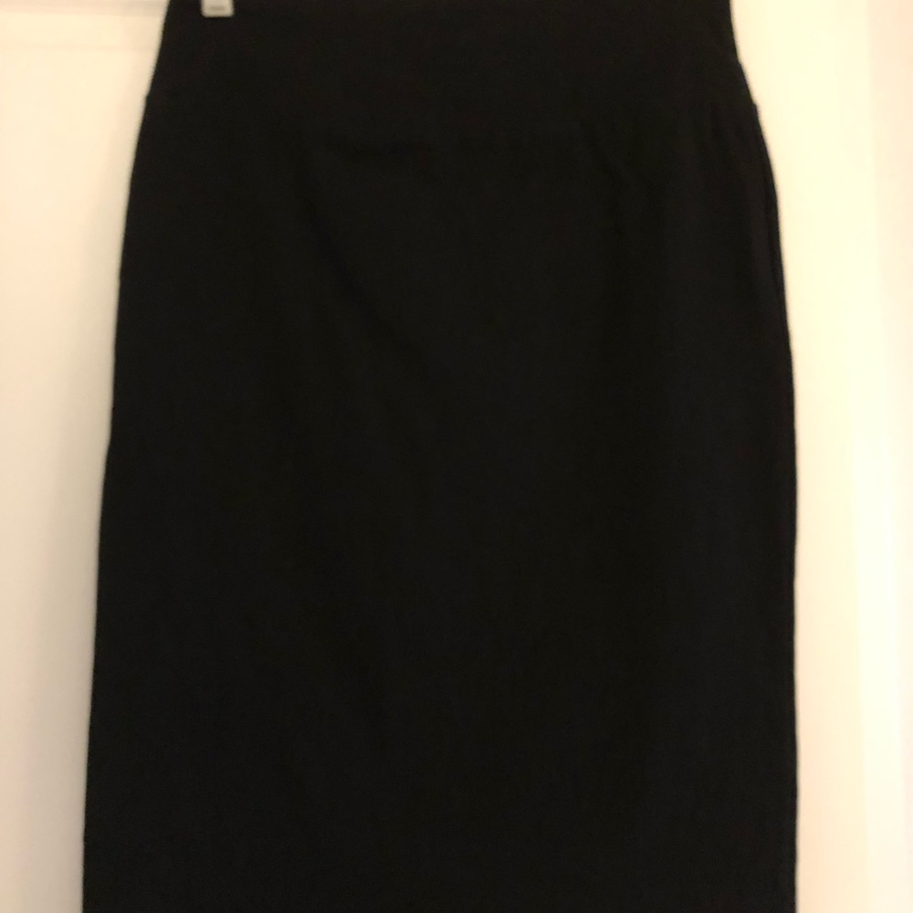 Black pencil skirt